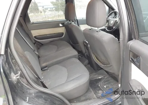 2010 Mercury Mariner z USA, uszkodzony, nr VIN 4M2CN8B74AKJ10797